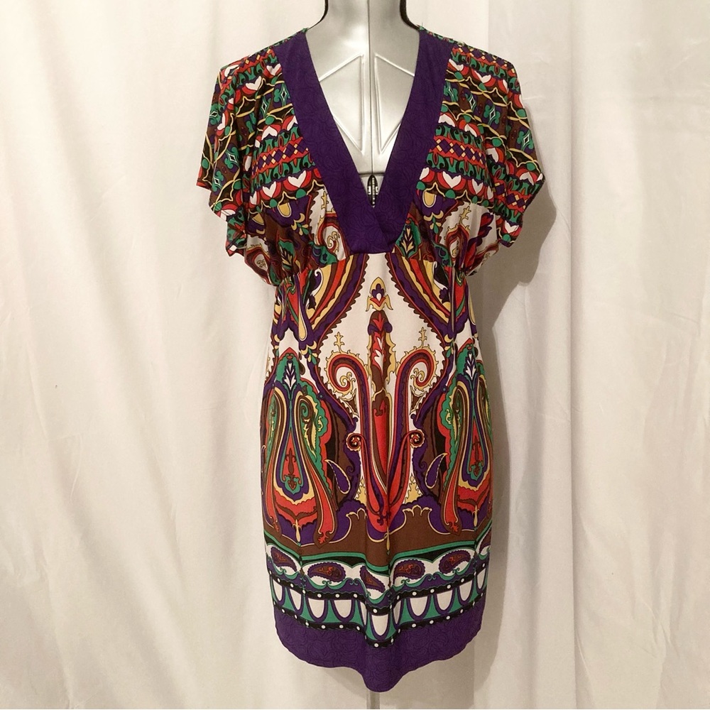 City Triangles V Neck Dress M